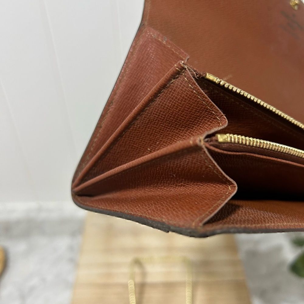 đ»ââLouisâ
VuittonâMonogramâWalletâ&âMinibag - Picture 12 of 16
